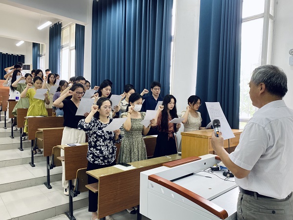 新征程，新发展 外国语学院/国际教育学院召开新学期工作会议